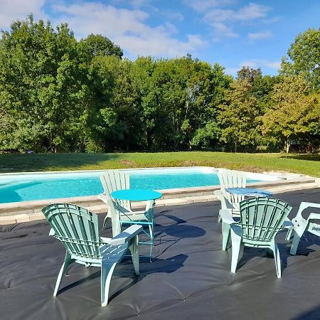 Domaine Du Grand Ormeau Bed & Breakfast Semillac ภายนอก รูปภาพ