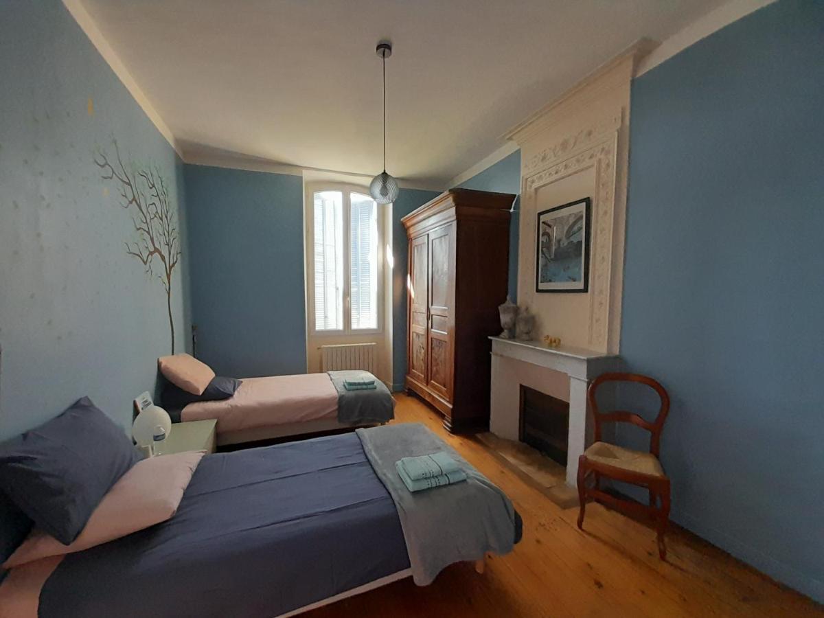 Domaine Du Grand Ormeau Bed & Breakfast Semillac ภายนอก รูปภาพ
