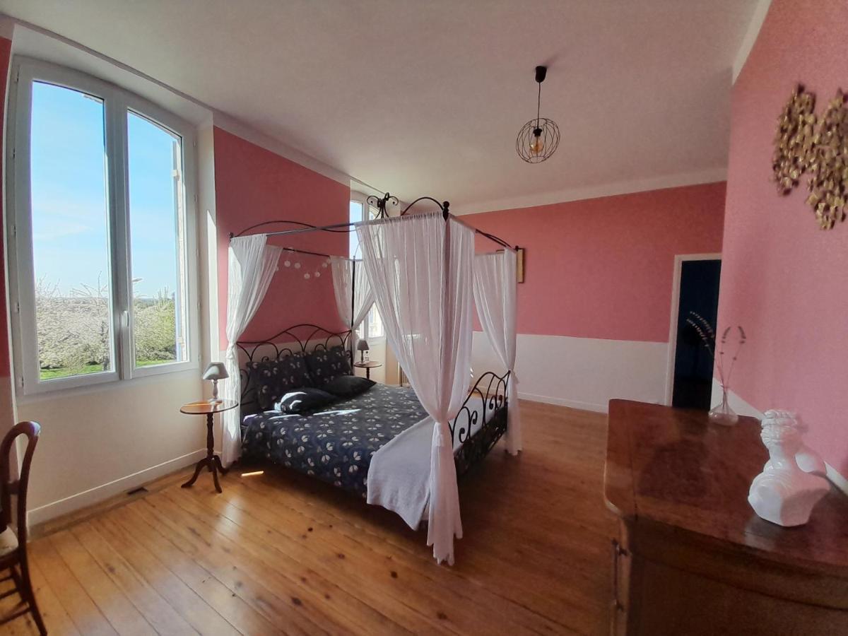 Domaine Du Grand Ormeau Bed & Breakfast Semillac ภายนอก รูปภาพ