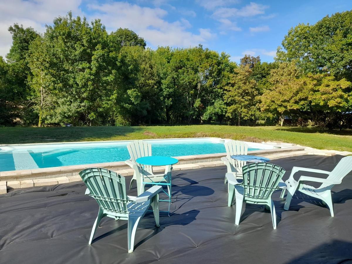 Domaine Du Grand Ormeau Bed & Breakfast Semillac ภายนอก รูปภาพ
